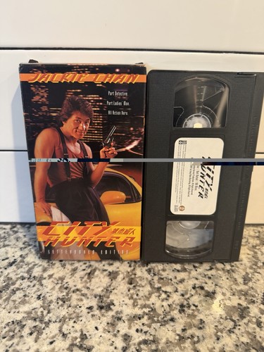 City hunter letterboxed - city,